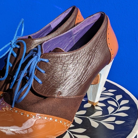 Brodawka & Friends Brown Leather and Suede Heels - Picture 5 of 8